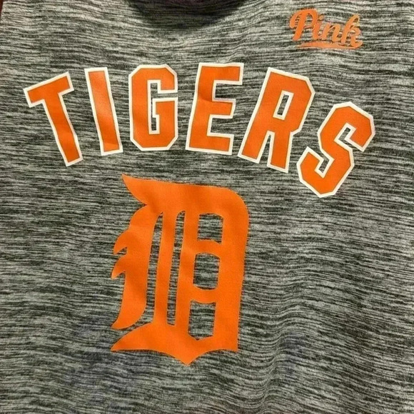 Victoria Secret’s PINK Detroit Tigers Tank Top - Picture 6 of 7